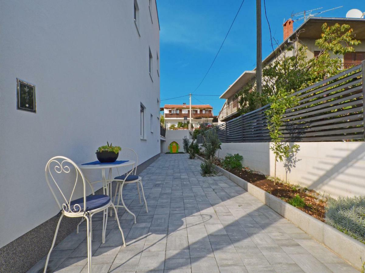Deluxe Apartman Porto Trogir Luaran gambar